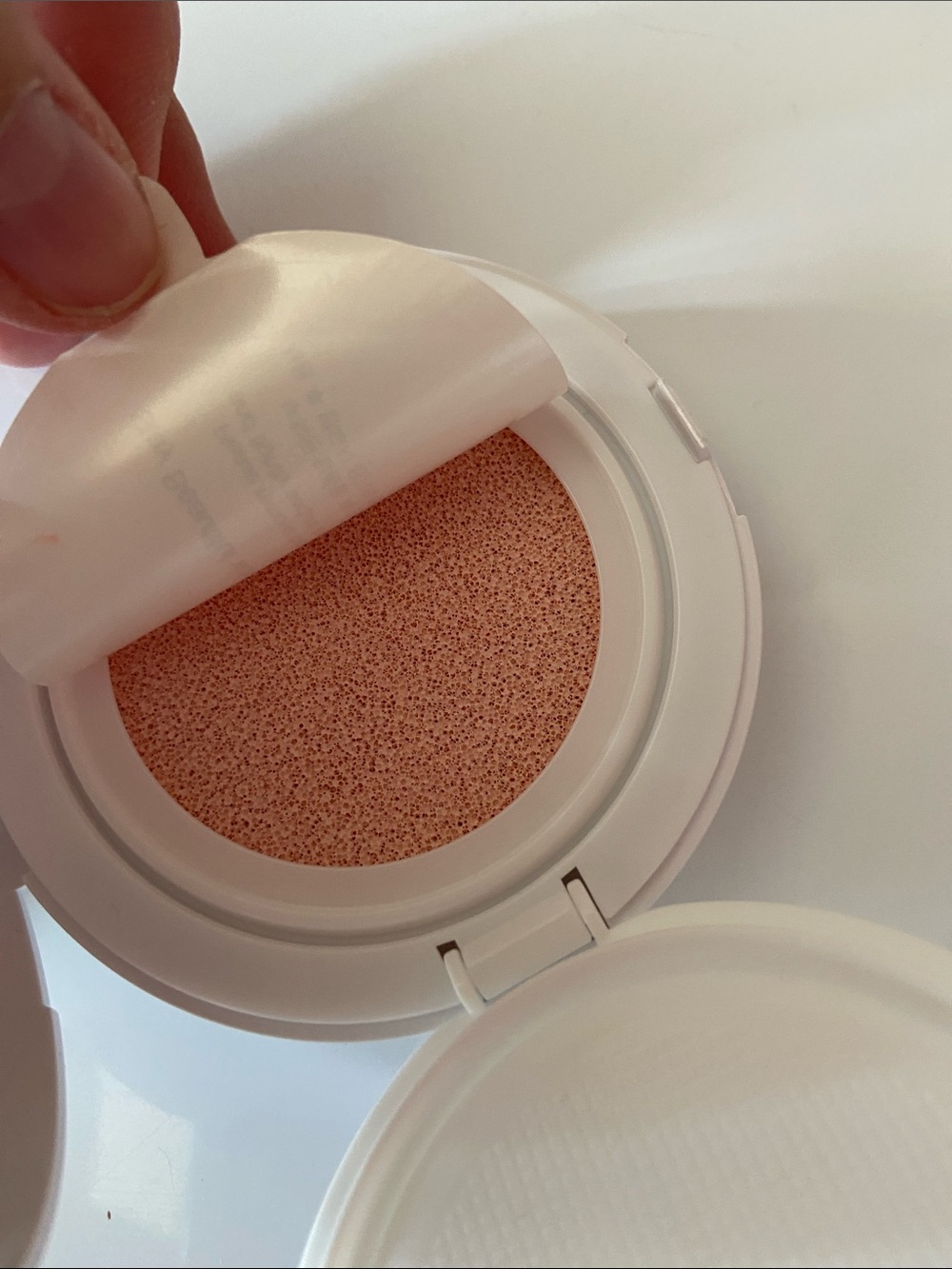 🆕 Glow Pink Tone Up Cushion & Highlighter - Picture 5 of 6